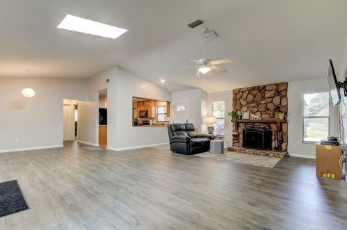 2854 Trailwood Dr, Palm Harbor FL  34684-3250 exterior