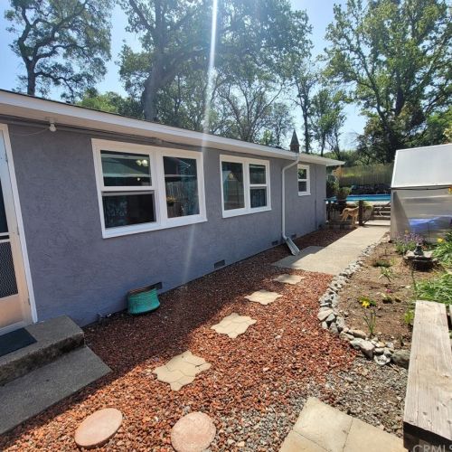 475 9 St, Lakeport CA  95453-4220 exterior
