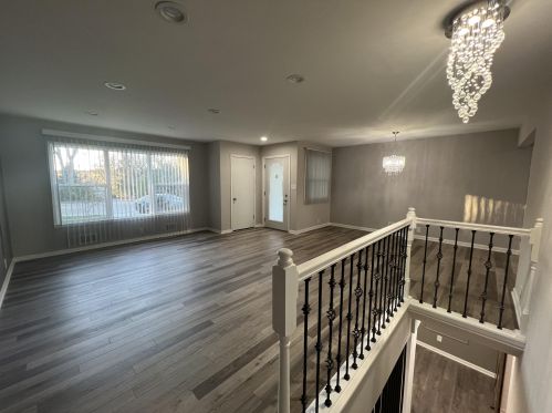 1522 Laurie Ln, Waukesha, WI 53146-1243