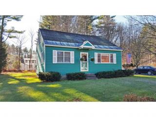 32 Lawton Dr, Brattleboro, VT 05301-2557