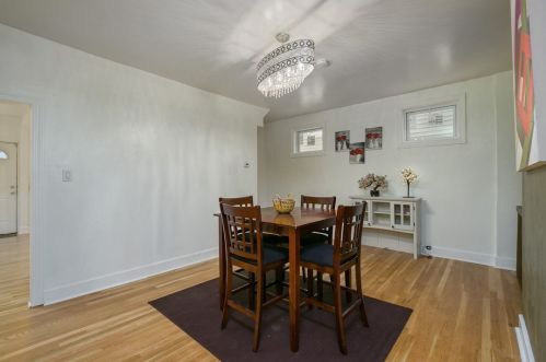 7711 Cannon St, Pittsburgh PA 15218-2108 exterior