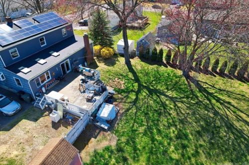 77 Russell Rd, Milford, CT 06460-7039