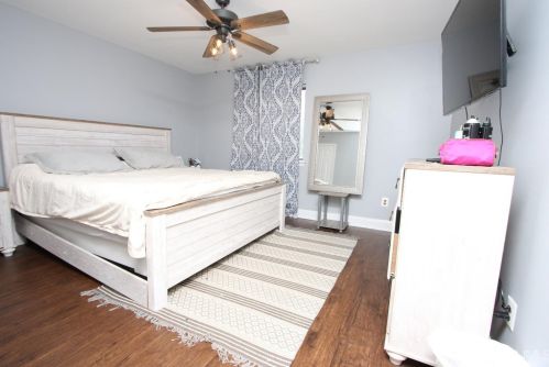 42 Front Ct, Old Bridge NJ  08857-1943 exterior