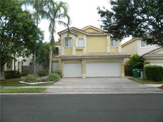 10801 73rd Ter, Miami, FL 33178-3746