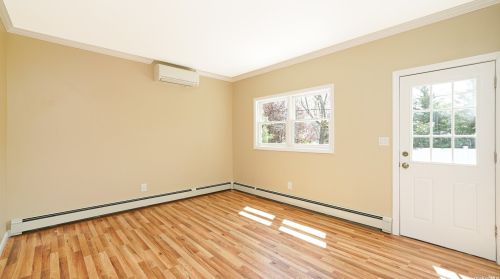 2092 Skipper Ct, North Bellmore NY  11710-3011 exterior