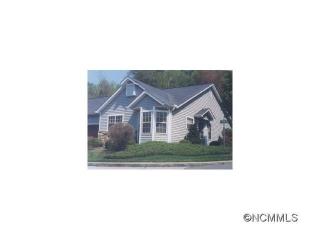 698 Park Pl, Hendersonville NC  28791-3785 exterior