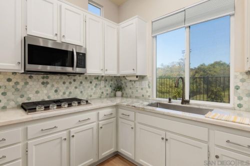 5477 Wolverine Ter, Carlsbad CA  92010-7159 exterior