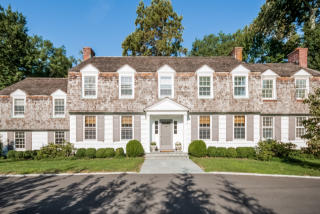 1 Peabody Ln, Tokeneke CT  06820-5922 exterior