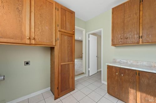 527 San Juan St, Santa Rosa CA  95409-2802 exterior