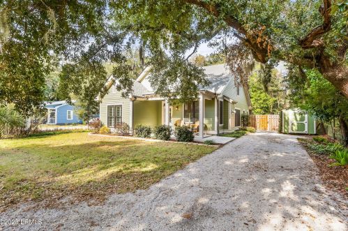 907 Emmons St, Beaufort, SC 29902-4005