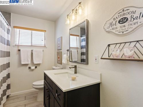3825 Harbor St, West Pittsburg CA  94565-6106 exterior