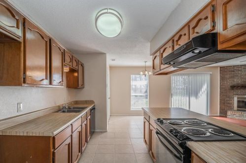 545 Chambers Crk Dr, Fort Worth TX 76140-4103 exterior