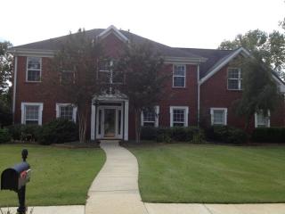 1381 Greystone Dr, Tuscaloosa, AL 35406-2697
