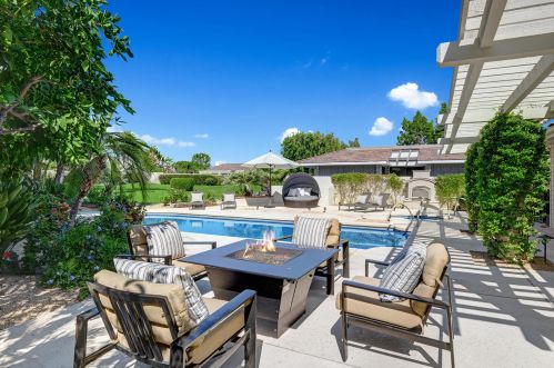 6 Eaton Ct, Rancho Mirage CA  92270-2561 exterior