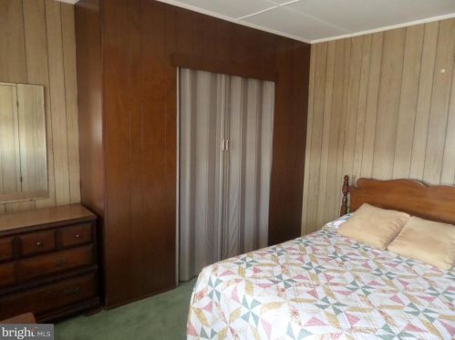 1331 Indiana Ave, Trenton NJ 08638-3822 exterior