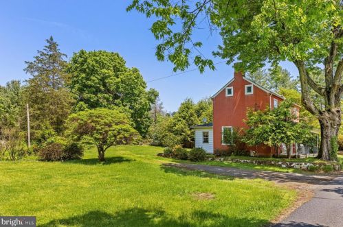 1711 Canal Ln, Upper Black Eddy PA  18972-9755 exterior