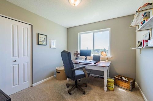 1204 Mulberry Ave, Montgomery MN 56069-4498 exterior