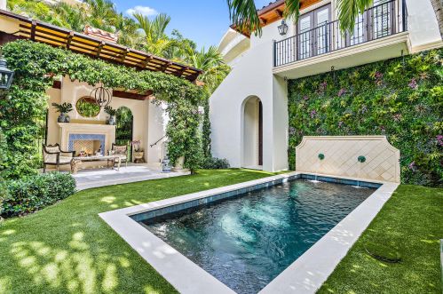 444 Chilean Ave, Palm Beach FL  33480-4529 exterior