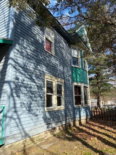 90 Main St, Port Jervis, NY 12771-1004