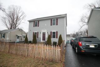 24 Notre Dame St, Springfield, MA 01104-2113