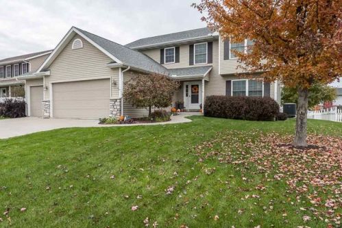 6611 Dorothys Dr, Panarama Park, IA 52722-4818