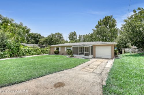 1707 Mantes Dr, Cocoa, FL 32926-5767