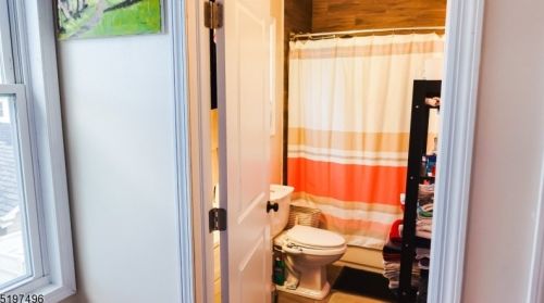 68 Kuna Ter, Irvington NJ  07111-2919 exterior