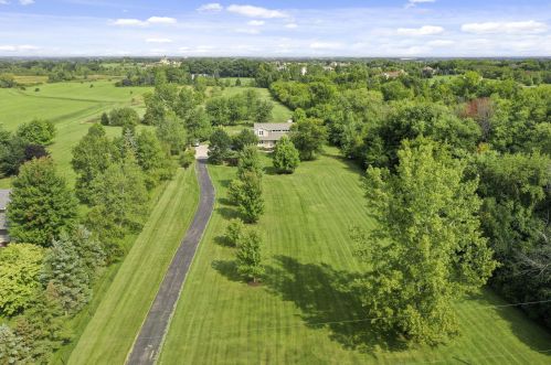 12918 Bell Rd, Caledonia WI  53108-9702 exterior