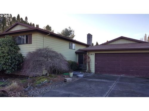 4181 El Camino Dr, Damascus OR  97030 exterior
