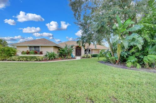 15655 Meadow Wood Dr, West Palm Beach, FL 33414-9057