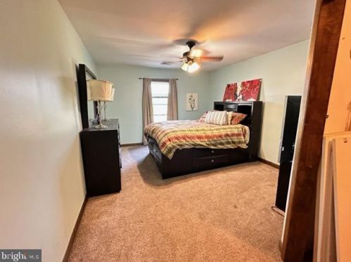 22 Green St, Pilesgrove NJ 08098-1136 exterior