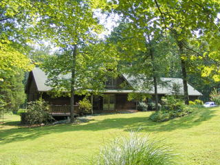 140 Snow Ln, Buchanan, TN 38222-4217