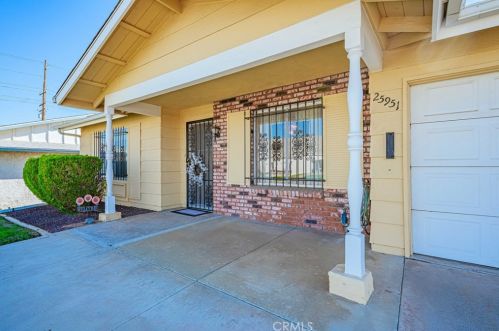 25951 Lancaster Dr, Menifee CA  92586-2305 exterior