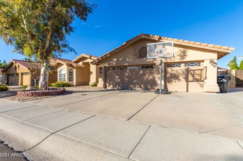 4610 Everett Dr, Phoenix AZ  85032-4893 exterior