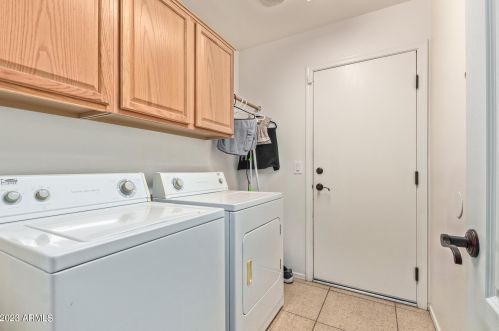 967 Leslie Ave, San Tan Valley AZ  85140-4439 exterior