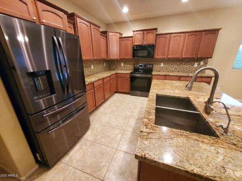10809 Washington St, Avondale, AZ 85323-3332