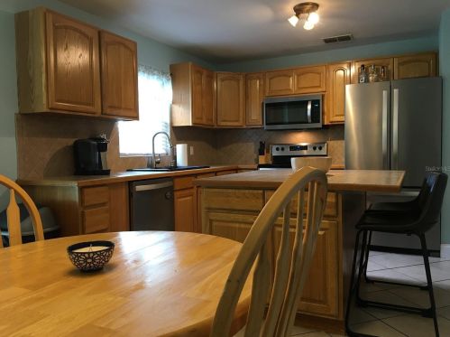 325 Honey Bee Ln, Polk City FL  33868-9168 exterior