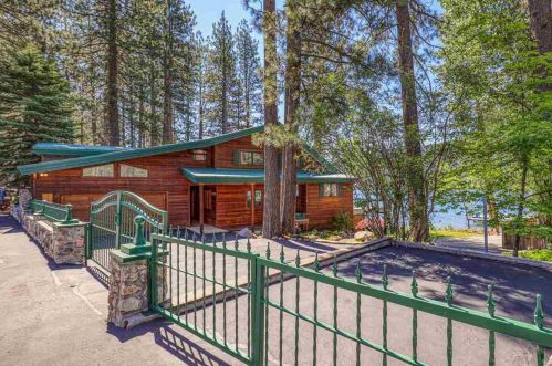 13615 Donner Pass Rd, Truckee, CA 96161-3826