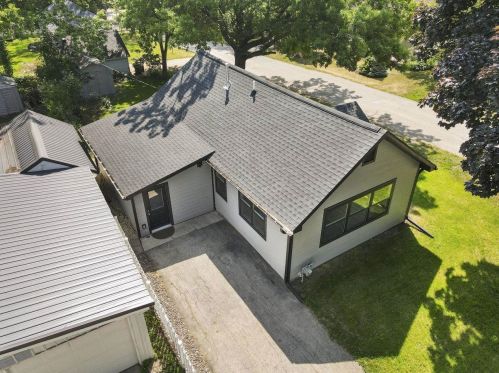 11618 Maple Beach Dr, Edgerton WI  53534-9078 exterior