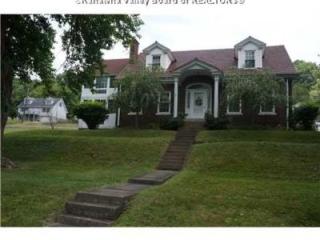 1034 Valley Rd, Charleston, WV 25302-3222