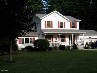 131 Laurel Ln, Glens Falls, NY 12804-8097