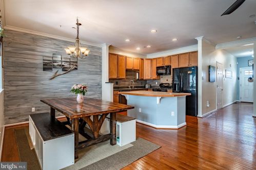 155 Fawn Dr, Gilbertsville PA  19525-8103 exterior