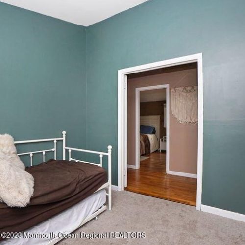 62 Annapolis Dr, Hazlet NJ  07730-2354 exterior