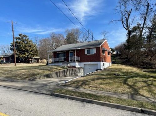 202 Clover Ridge Ave, Newport, KY 41075-1222