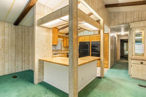 1325 Medallion St, Redlands CA  92374-2666 exterior