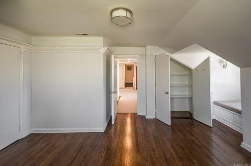 25 Laporte Ave, Mount Vernon NY  10552-1016 exterior