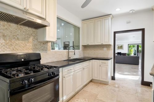 2340 Robinhood Pl, Orange CA  92867-1851 exterior