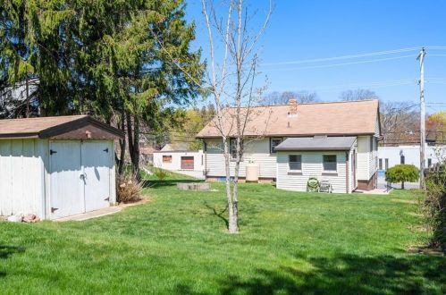 128 Tiogue Ave, Coventry RI 02816-6491 exterior