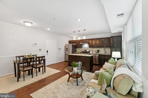 429 18th St, Washington, DC 20003-2407