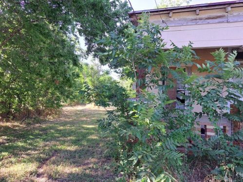 100 Jackson St, Webberville, TX 78621-3414